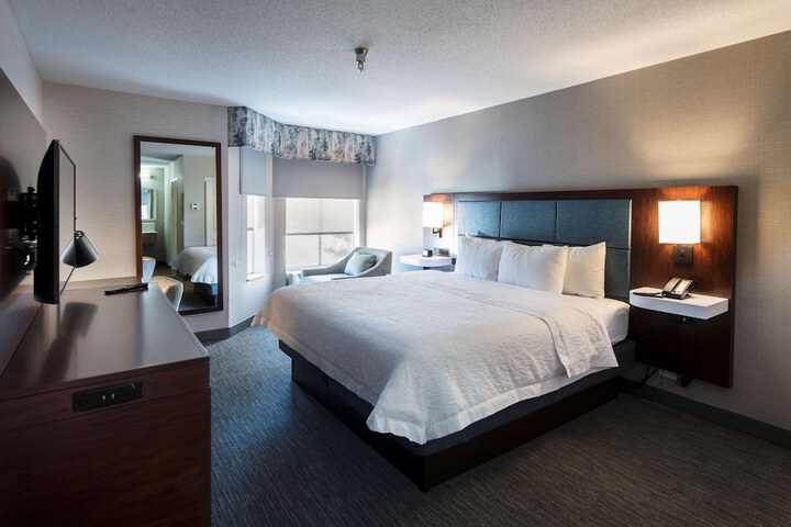 Hampton Inn & Suites Chicago / Lincolnshire