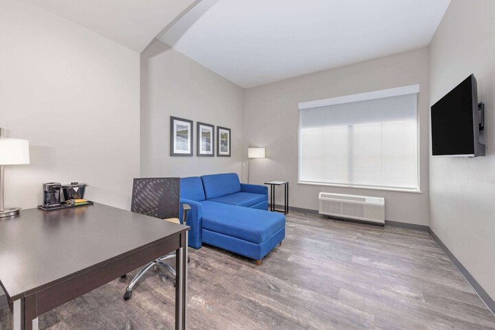 La Quinta Inn & Suites by Wyndham Tyler - University Area