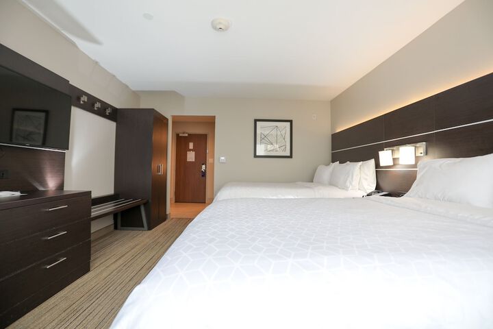 Room 22 of 43