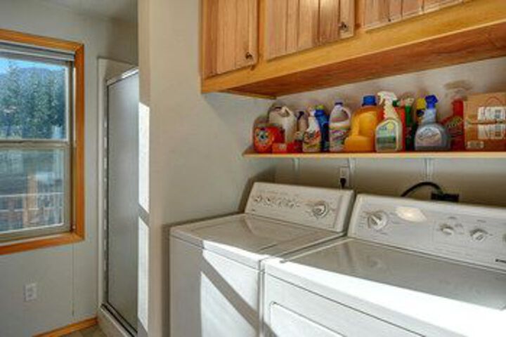 Prospectors Bend - Two Bedroom Home with Hot Tub