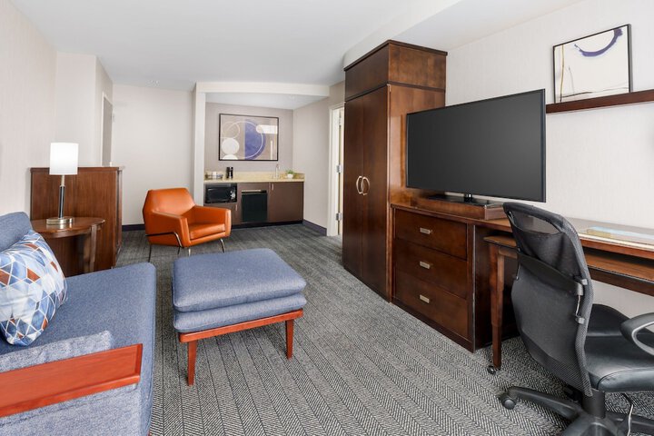 Room 22 of 47
