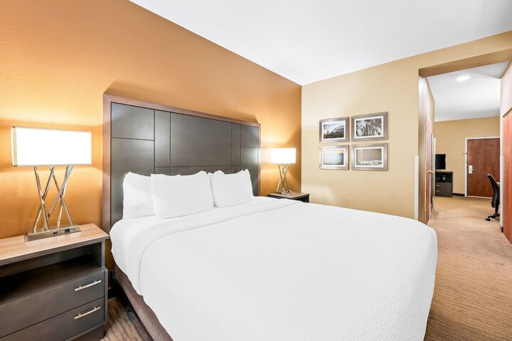 La Quinta Inn & Suites by Wyndham Boone University