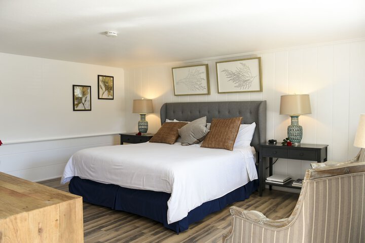 Room 34 of 47