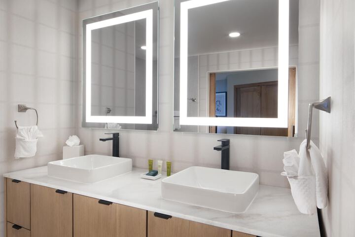 Hilton Dallas / Plano Granite Park