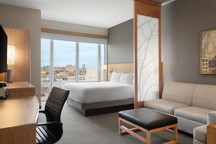 Hyatt Place Milwaukee / Downtown