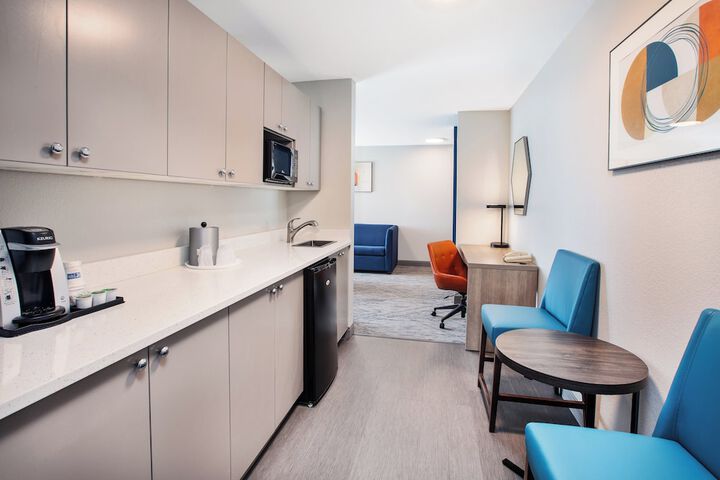 Holiday Inn Express & Suites Buffalo by IHG