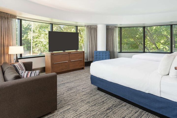 Hilton Fairfax