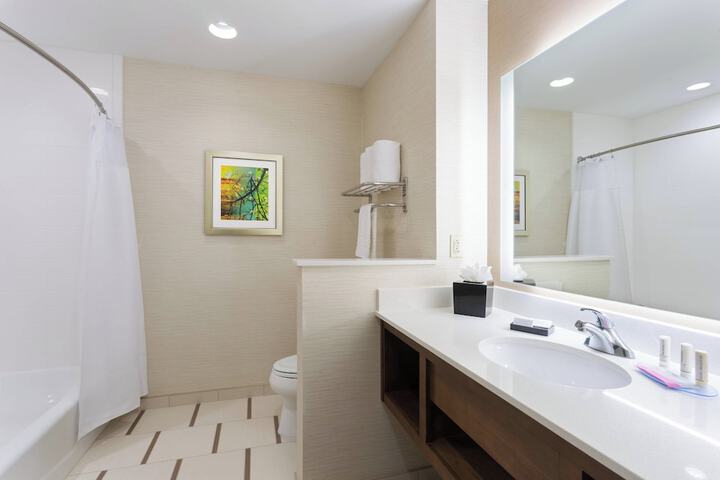 Room 12 of 23