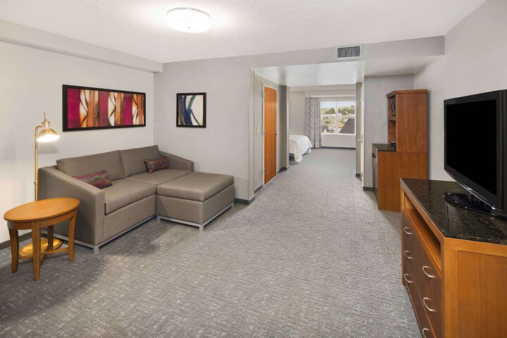 Room 40 of 53