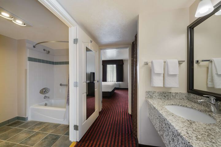 Room 35 of 52