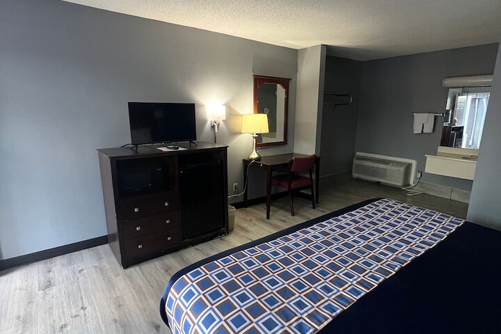 Room 19 of 41