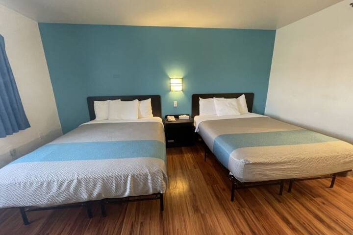 Room 16 of 33