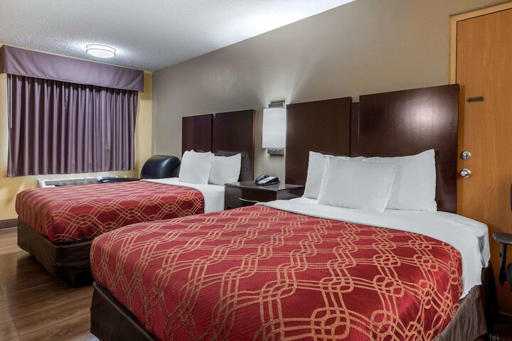 Room 16 of 25