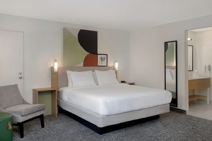 Room 16 of 31