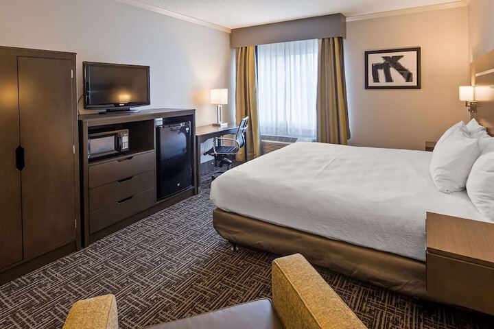 Best Western Plus Morristown Conference Center Hotel