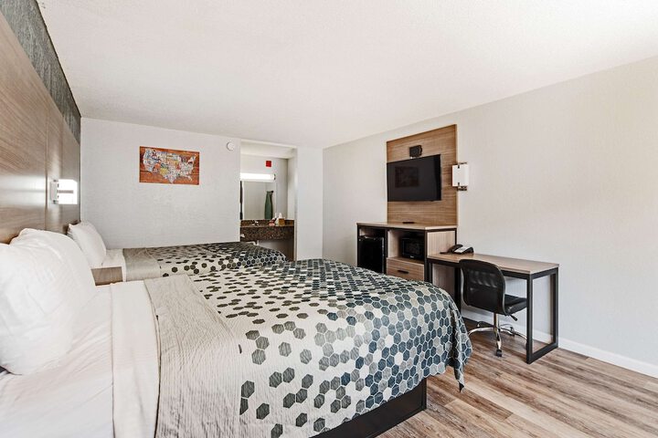 Room 12 of 49