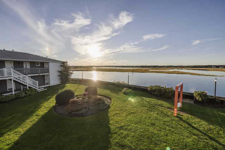 Red Jacket Beach Resort