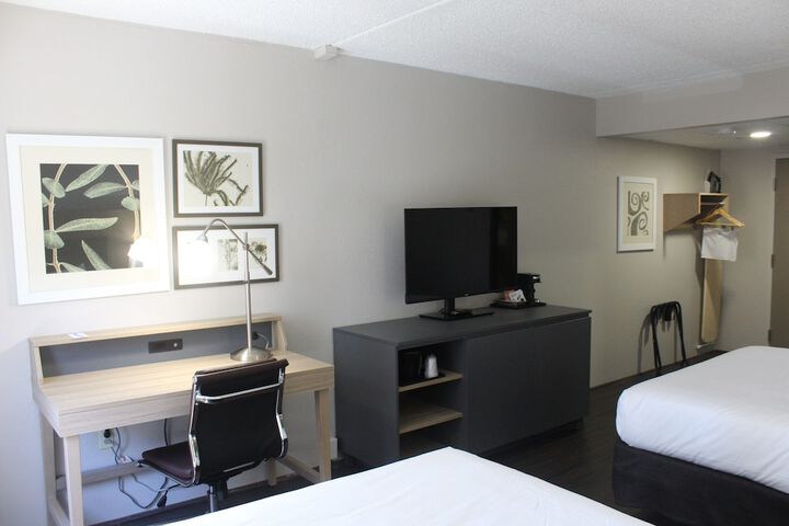 Room 13 of 36