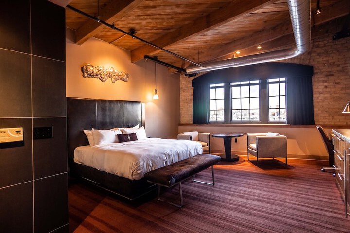 The Iron Horse Hotel