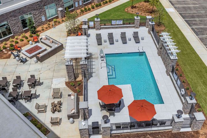 Pool 5 of 60