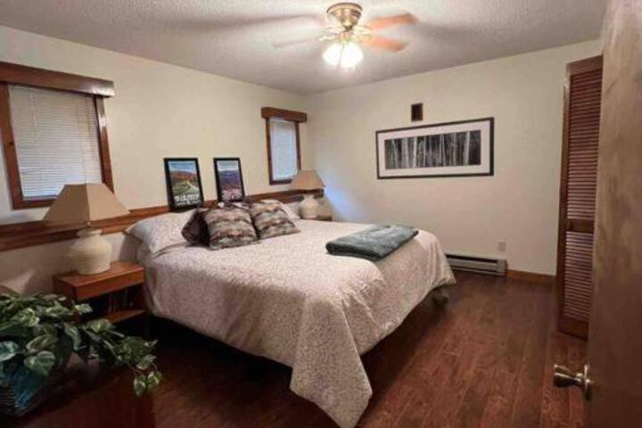 Serene & Comfy - Stunning View & Long - Jetted Tub