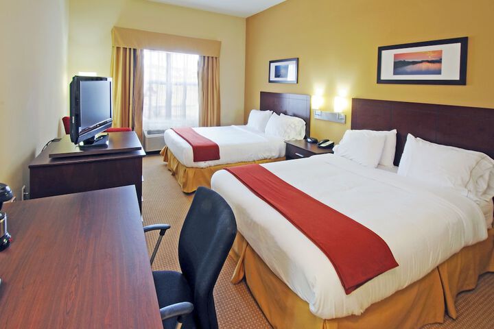 Room 33 of 68