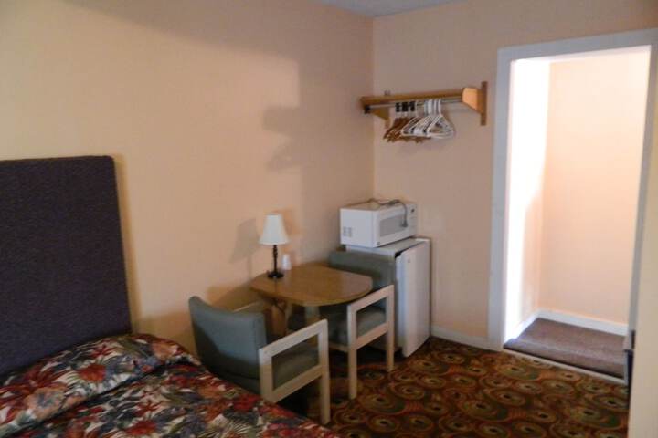 Tropizar Motel