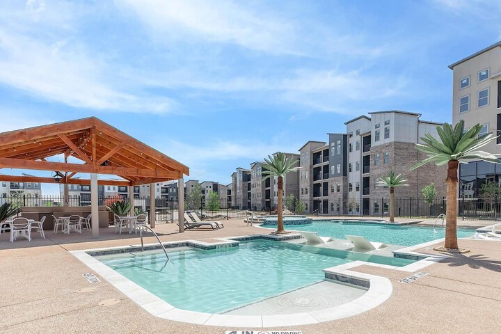Landing Furnished Apartments - Midlothian