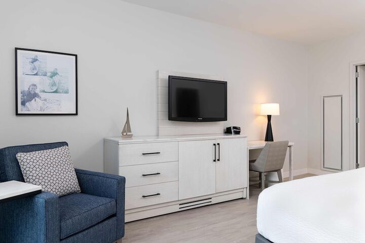 Room 10 of 48