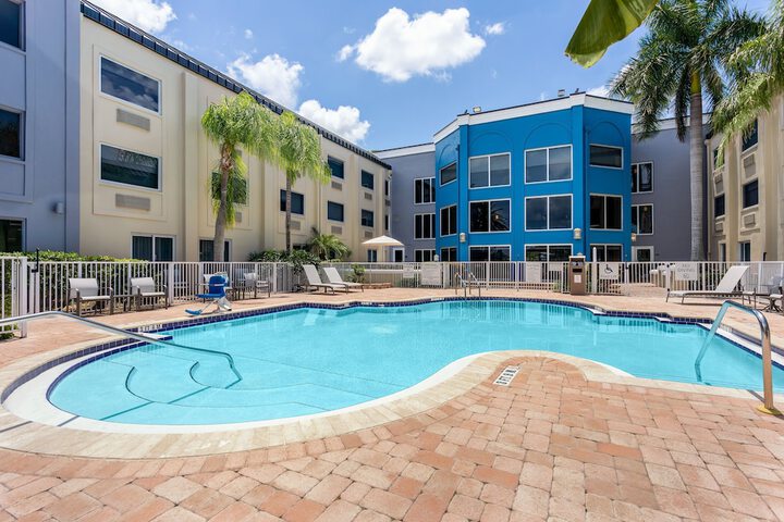 Pool 7 of 60