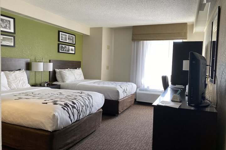 Room 41 of 76