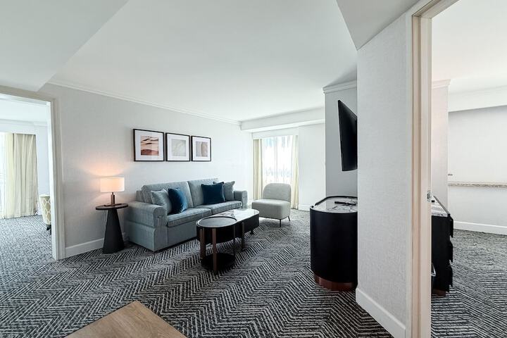 Embassy Suites Los Angeles - Glendale