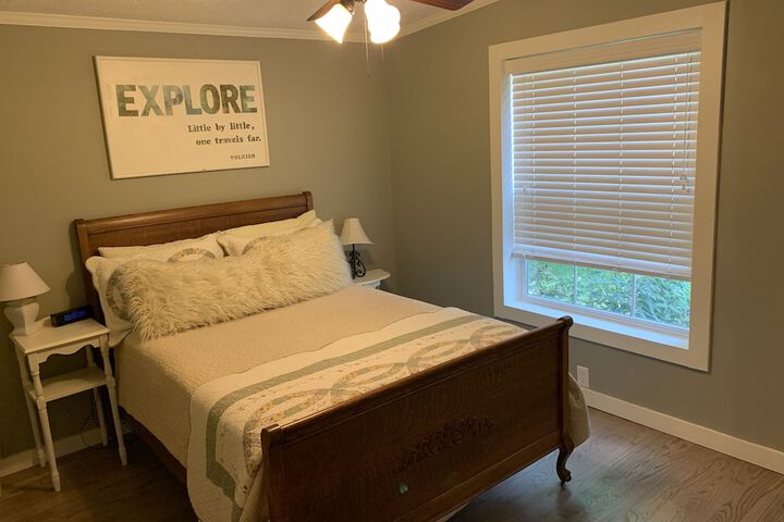 Room 121 of 165