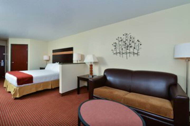 Room 156 of 245