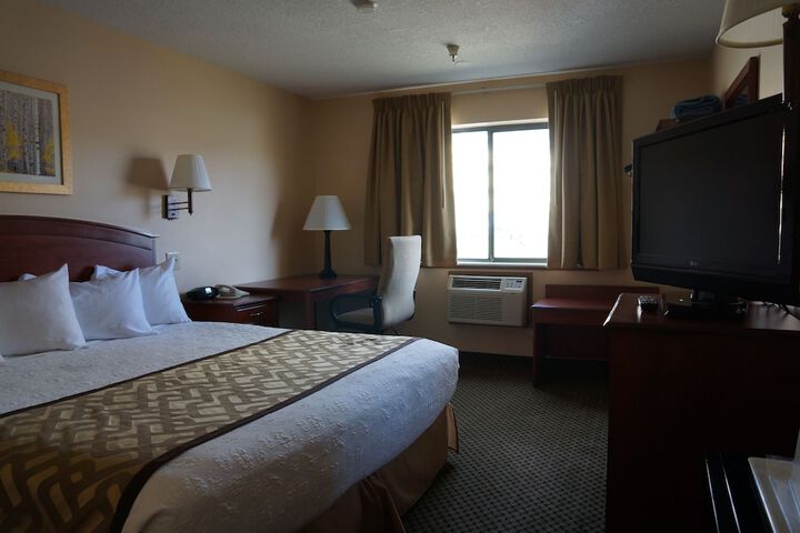 Luxury Inn & Suites