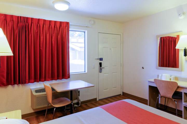 Room 22 of 25