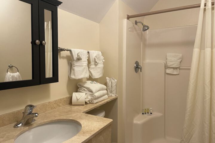 Room 119 of 185