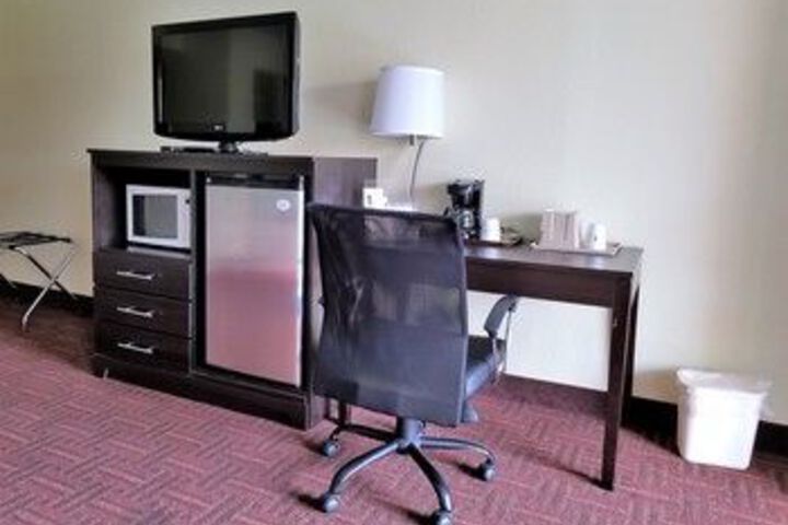 SUPER 8 BELLMAWR NJ PHILADELPH