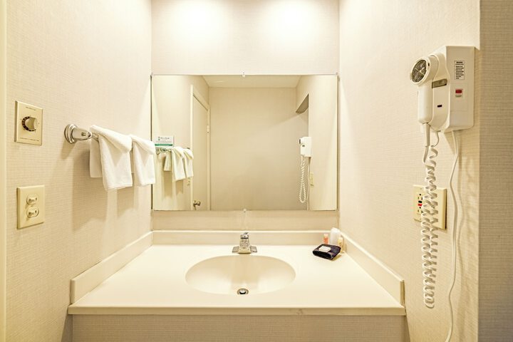 Town and Country Inn & Resort