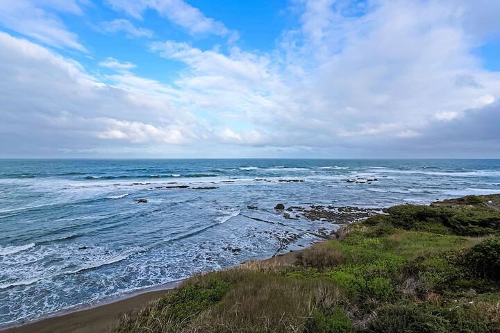 Clarion Inn Surfrider Resort