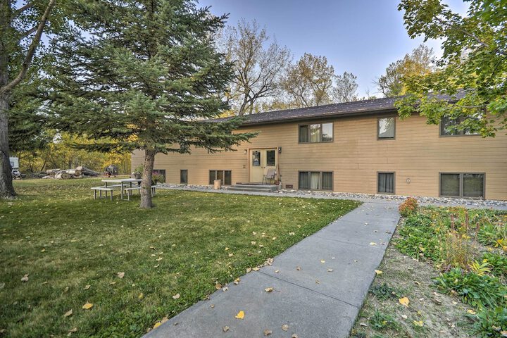 Charming Columbus Apt Along Yellowstone River