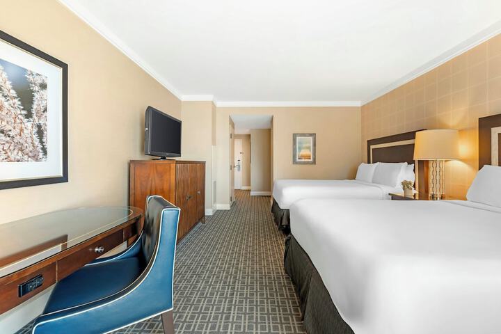 Omni Los Angeles Hotel at California Plaza