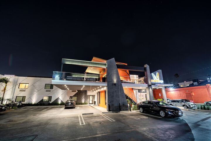 Hotel 2 of 76