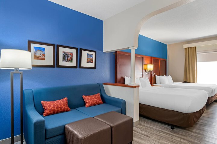 Comfort Suites St. Charles - St Louis