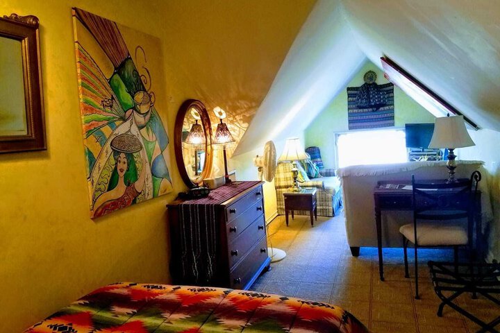 Room 16 of 53