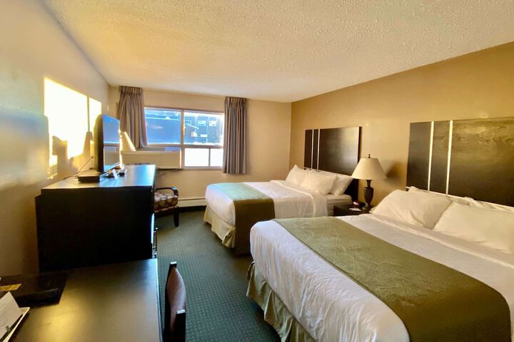 Room 8 of 55