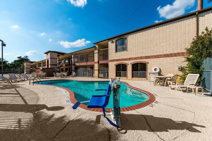 Pool 8 of 38