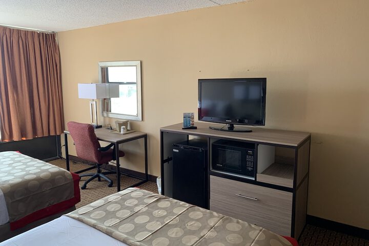 Room 74 of 104