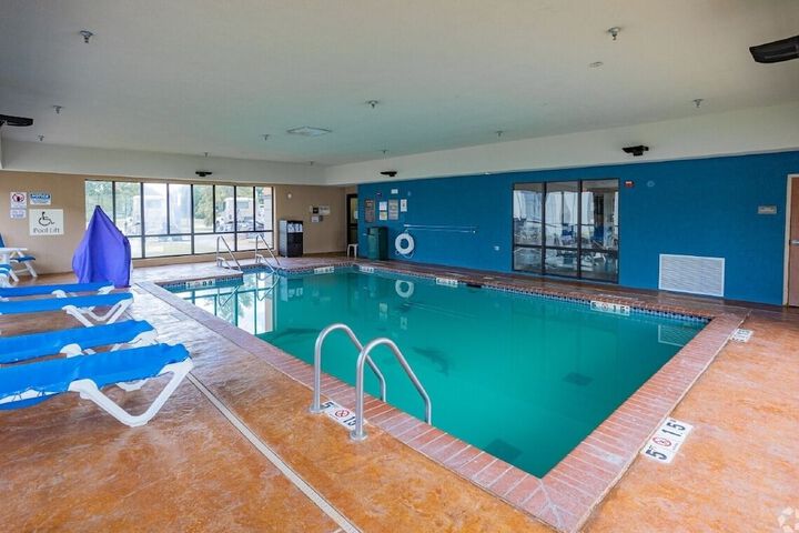 Comfort Inn & Suites Pauls Valley - City Lake