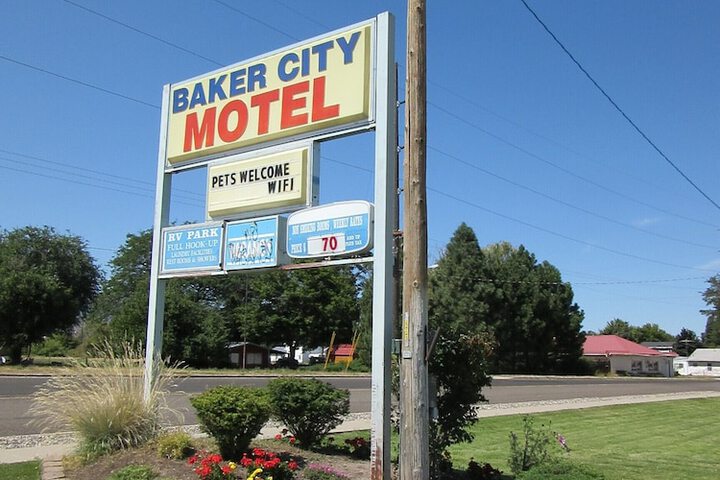 Baker City Motel & RV Park